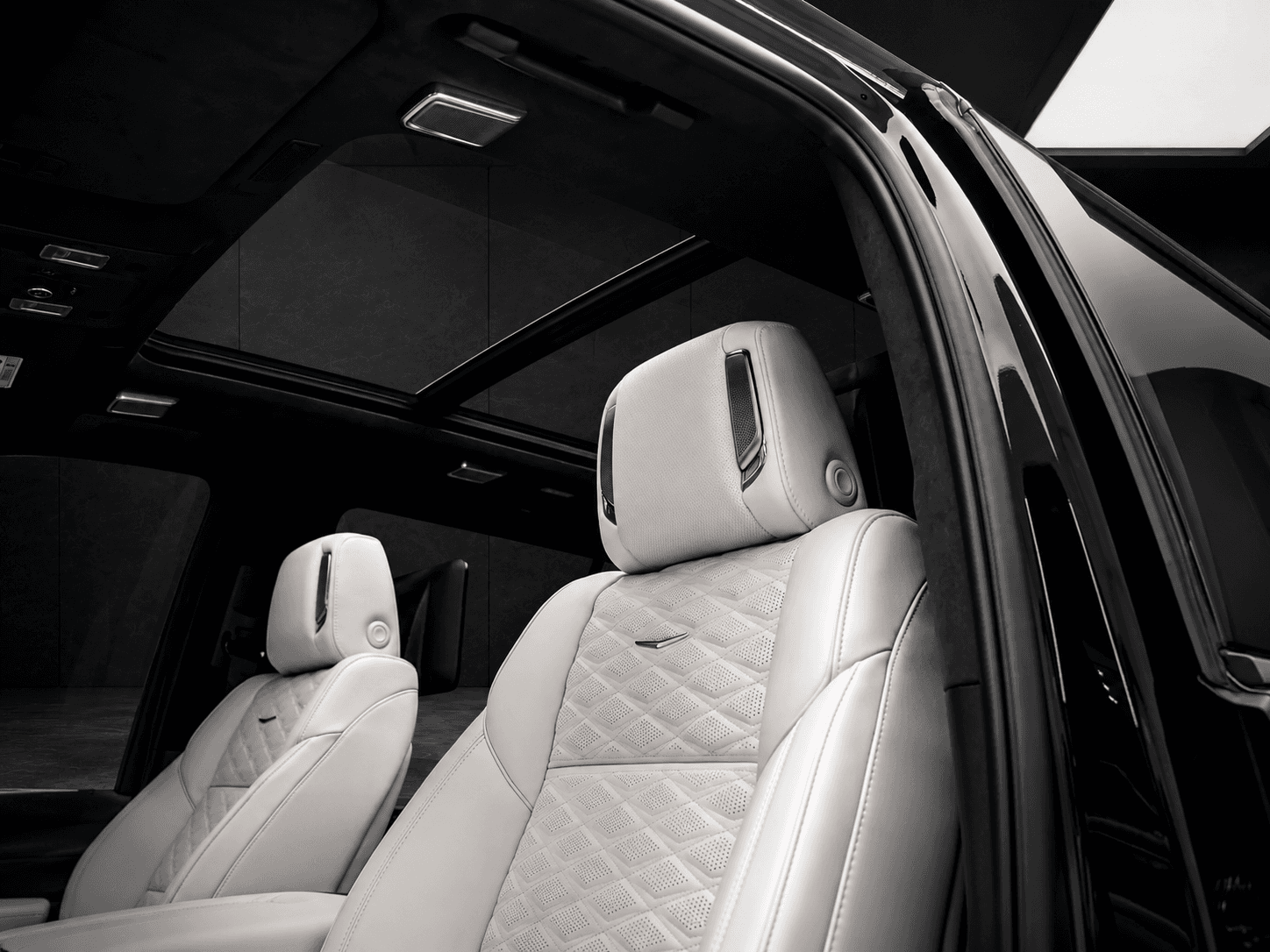 Cadillac Escalade interior 2