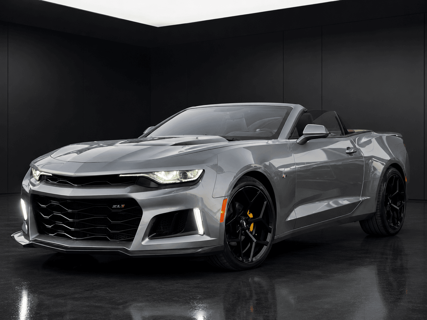 Chevrolet Camaro LT1 Convertible exterior 2