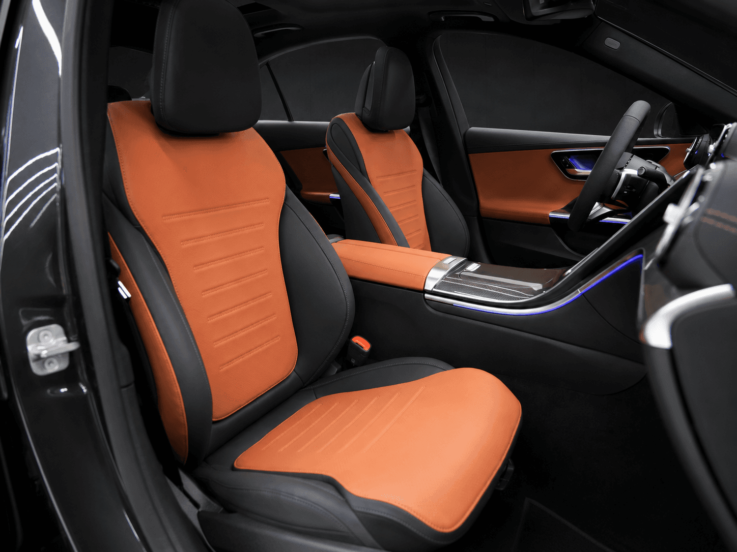 Mercedes-Benz C200 interior 2