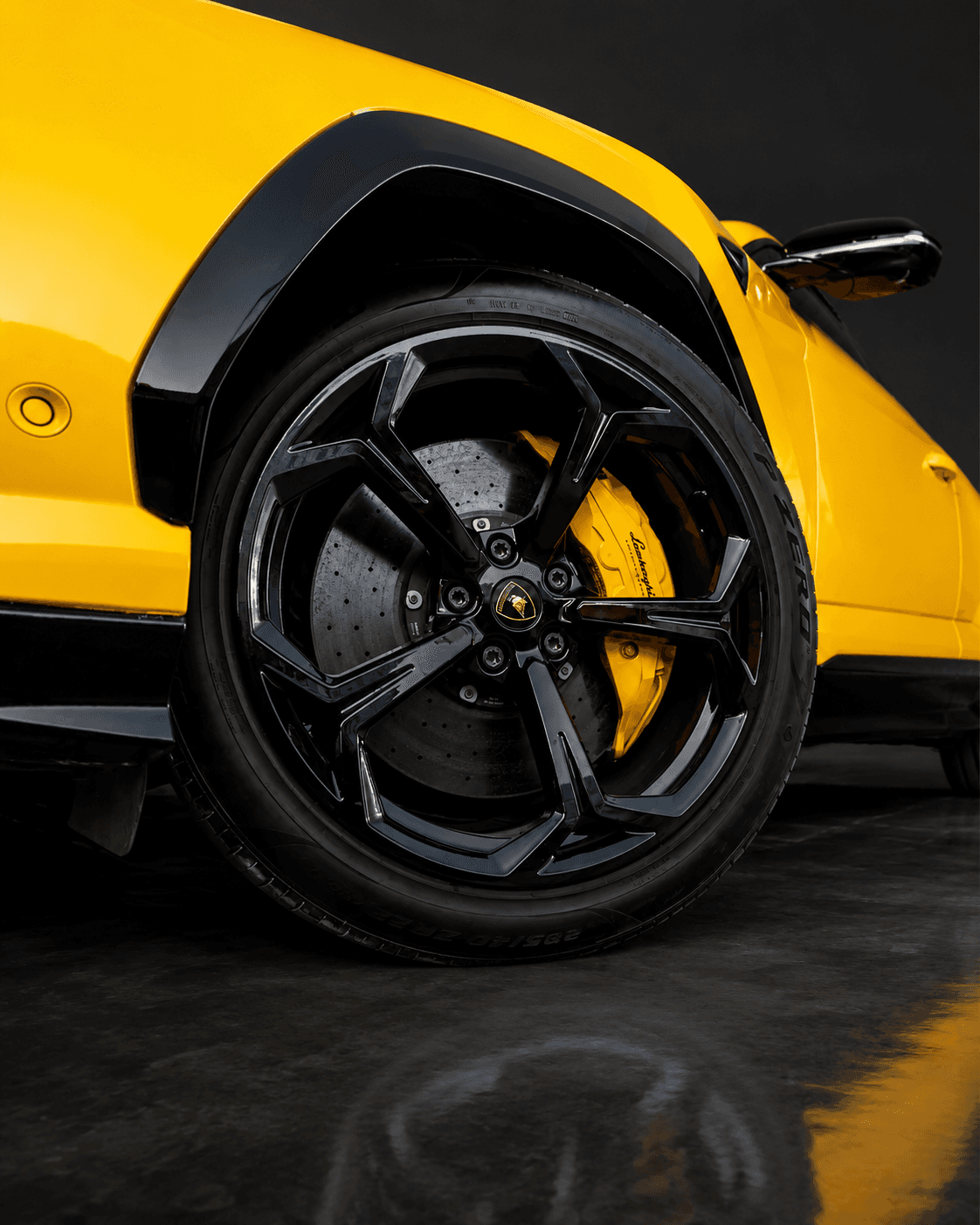 Lamborghini Urus S exterior 3